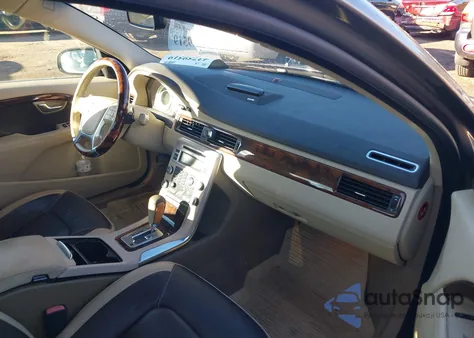 2011 Volvo S80 T6 z USA, uszkodzony, nr VIN YV1902AH8B1146628